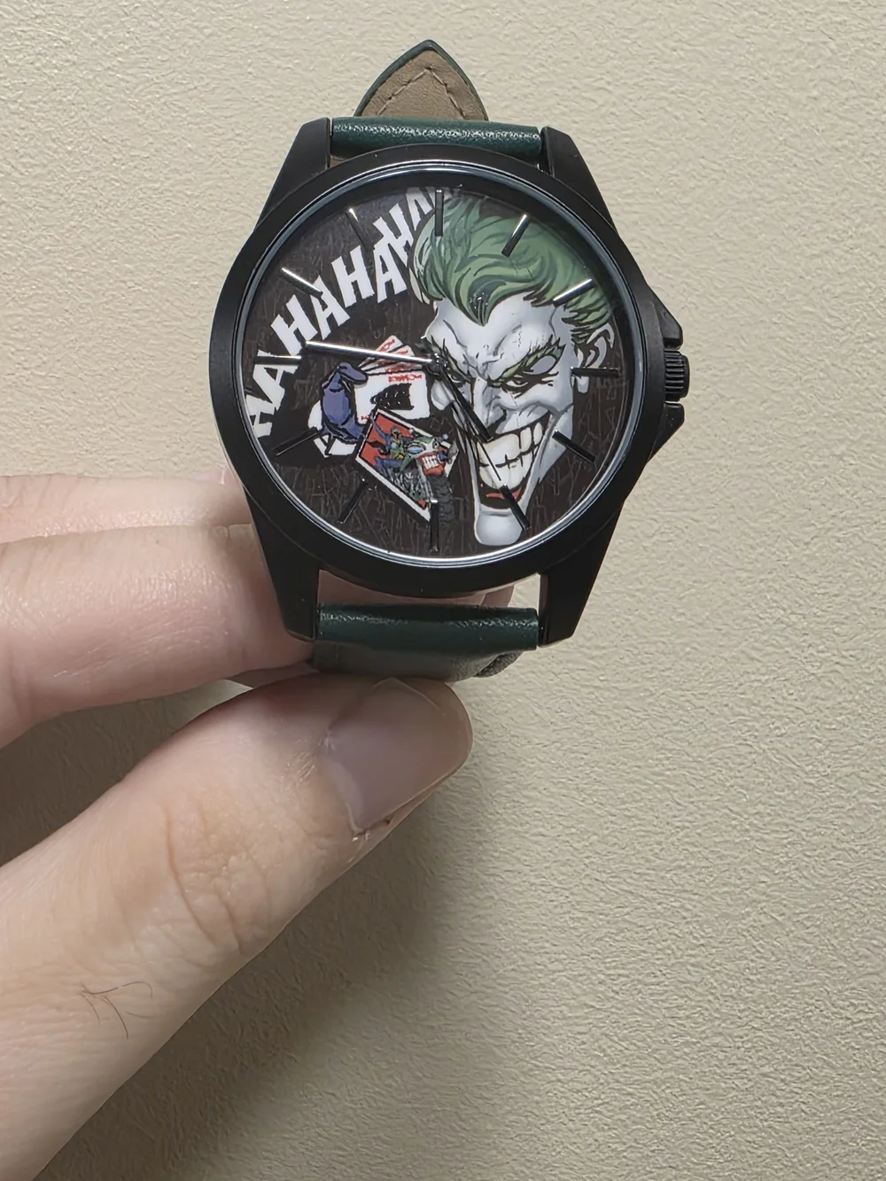 Green Joker Graphic Leather Strap Watch - Men’s Fashion Accessory